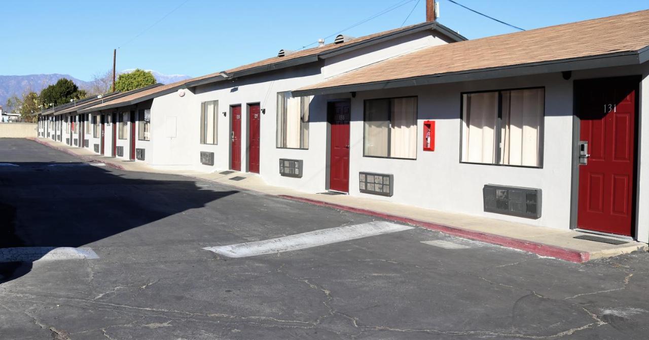 Welcome Inn Motel 蒙克莱 外观 照片